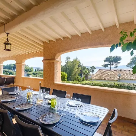 Des Cigales Vue Avec Piscine/proche Grimaud