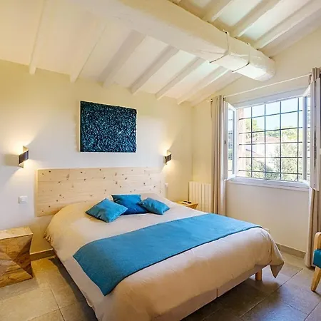 빌라 Des Cigales Vue Avec Piscine/proche 그리모